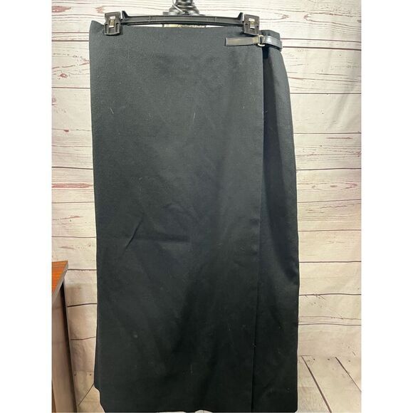 Josephine Chaus 10 petite 100% wool black skirt - 2465 - Picture 1 of 3